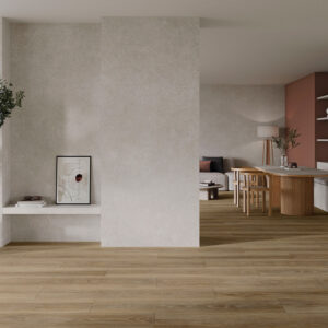 Sala con pavimento cerámico efecto madera, revestimientos claros y comedor minimalista.