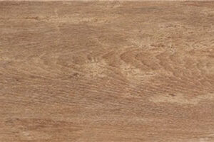 Azulejo porcelánico imitación madera en tono marrón claro con veta horizontal