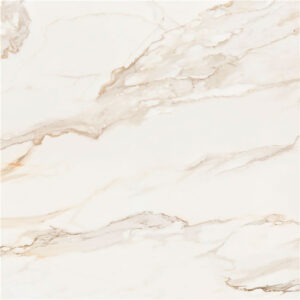 Azulejo cerámico efecto mármol blanco con vetas beige y doradas