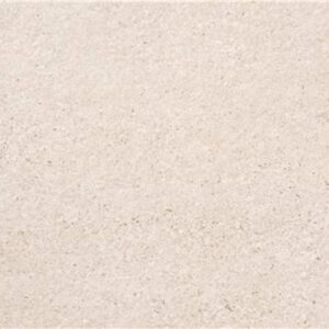 Homestone-sand-light-33x90 Muestra de azulejo cerámico beige claro con textura sutil tipo cemento.