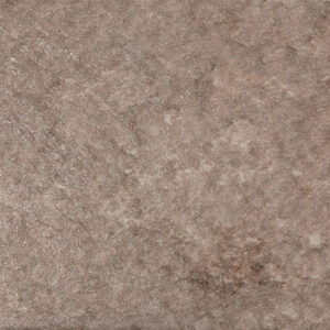 Azulejo cerámico efecto piedra color marrón taupe con textura y vetas sutiles