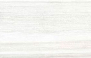 Muestra de pavimento cerámico efecto madera en tonos blanco roto y vetas grises