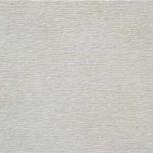 Azulejo cerámico beige claro con textura estriada horizontal y sutiles moteados