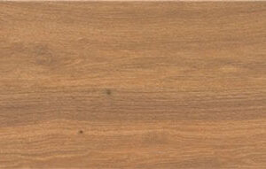 Azulejo cerámico efecto madera roble cálido con vetas horizontales