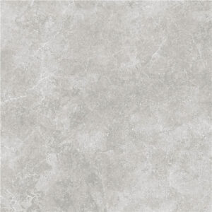 Baldosa cerámica gris claro efecto piedra con vetas sutiles y acabado mate