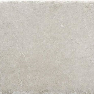 Azulejo cerámico gris claro efecto piedra con vetas sutiles