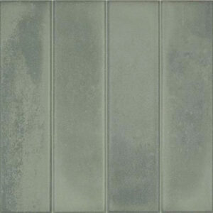 Panel de azulejos cerámicos verticales tono verde salvia con acabado mate y textura sutil