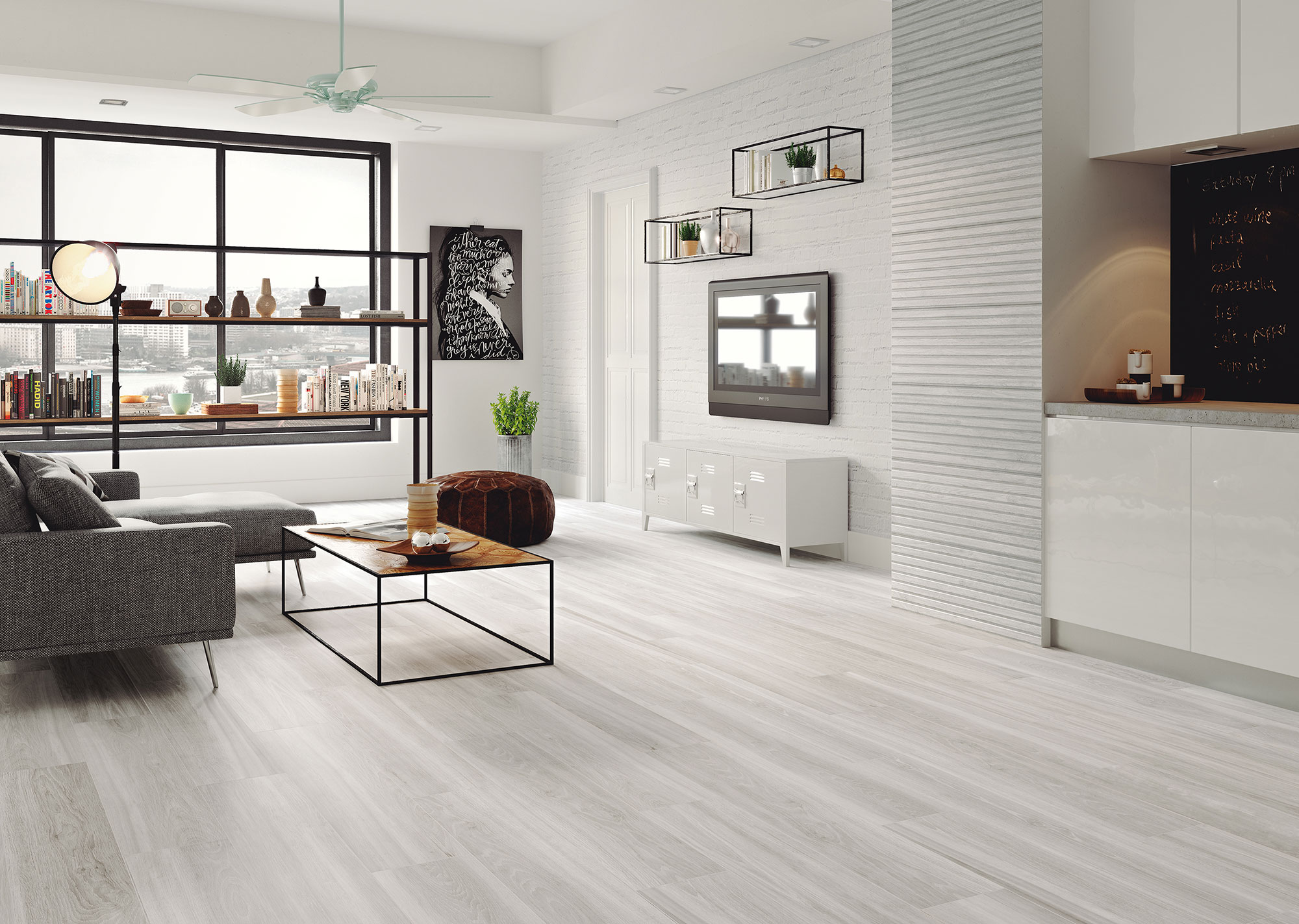 Espacio de tienda con pavimento cerámico imitación madera clara, pared texturada y salón moderno