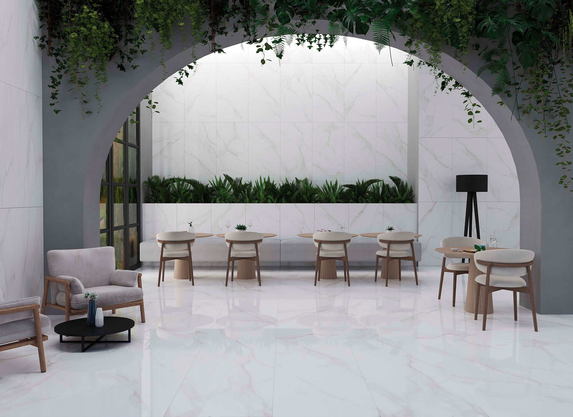Showroom con azulejos efecto mármol en suelo y pared, sillas y vegetación.