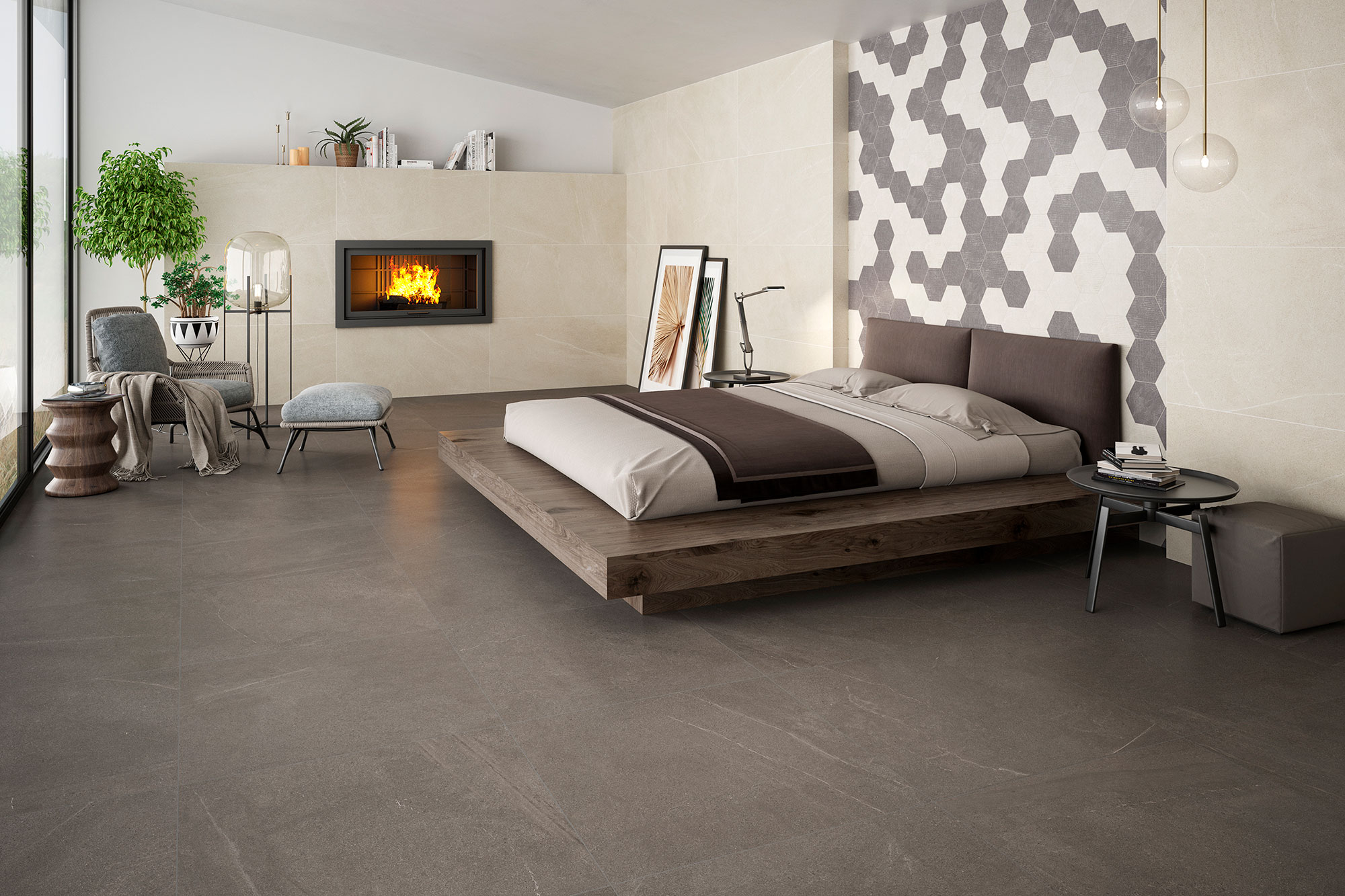 STN_AMB-BELLEVUE-WARM-60X120+75x75 Dormitorio moderno con pavimento gris, cama plataforma de madera, revestimiento hexagonal y chimenea