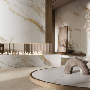 Showroom de revestimientos cerámicos efecto mármol con chimenea lineal y piezas decorativas