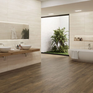 Baño moderno con suelo cerámico efecto madera, paredes de azulejo crema y bañera exenta
