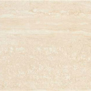 Baldosa cerámica rectangular beige con efecto travertino y vetas horizontales