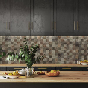 Isla en tono natural y muebles negros con salpicadero de azulejos cuadrados efecto madera