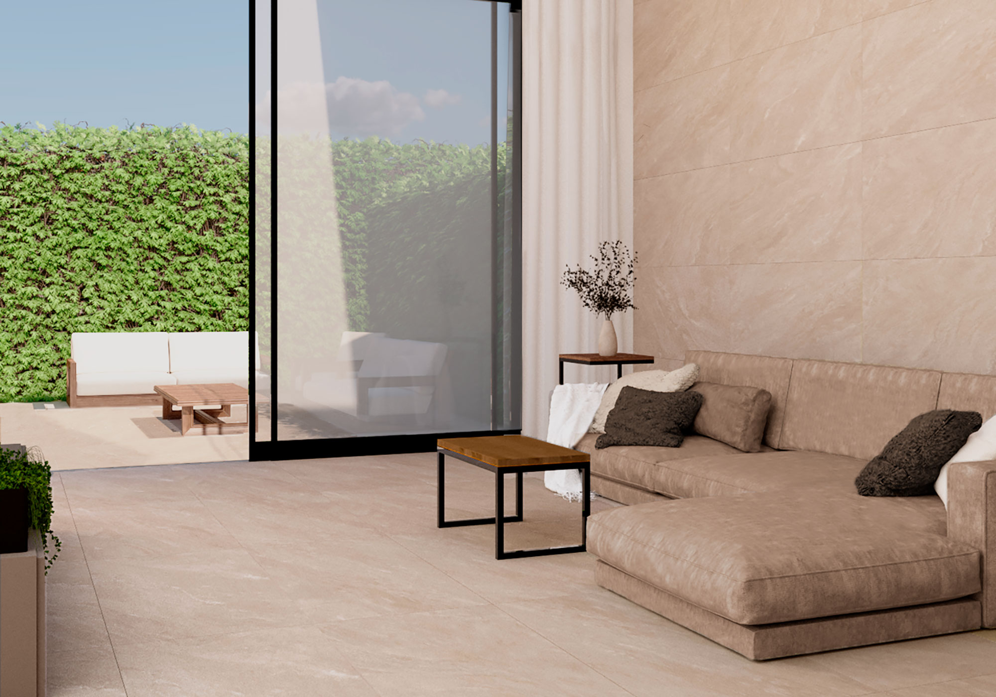 Exposición con sofá y pavimento cerámico beige en suelo y pared, vista a patio ajardinado