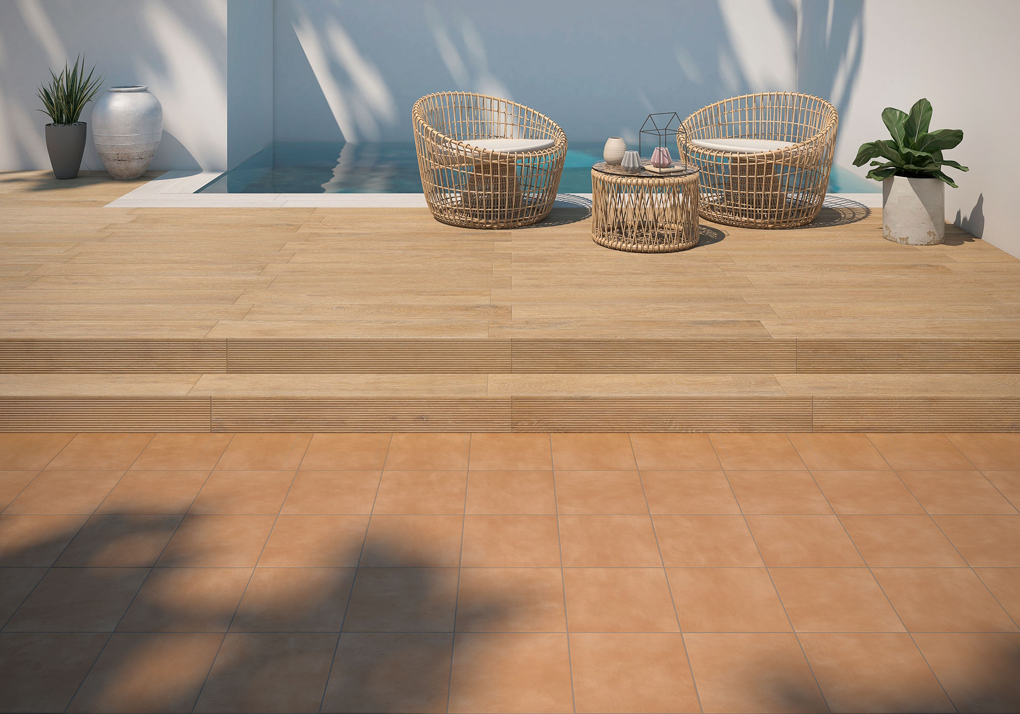 Terraza con piscina, escalón cerámico efecto madera y pavimento exterior en tono terracota
