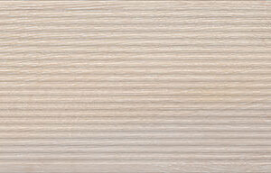 Revestimiento cerámico beige con textura acanalada horizontal, acabado madera