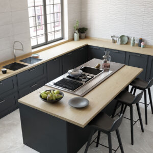 Cocina moderna con isla, azulejos texturados en paredes y suelo cerámico gris.