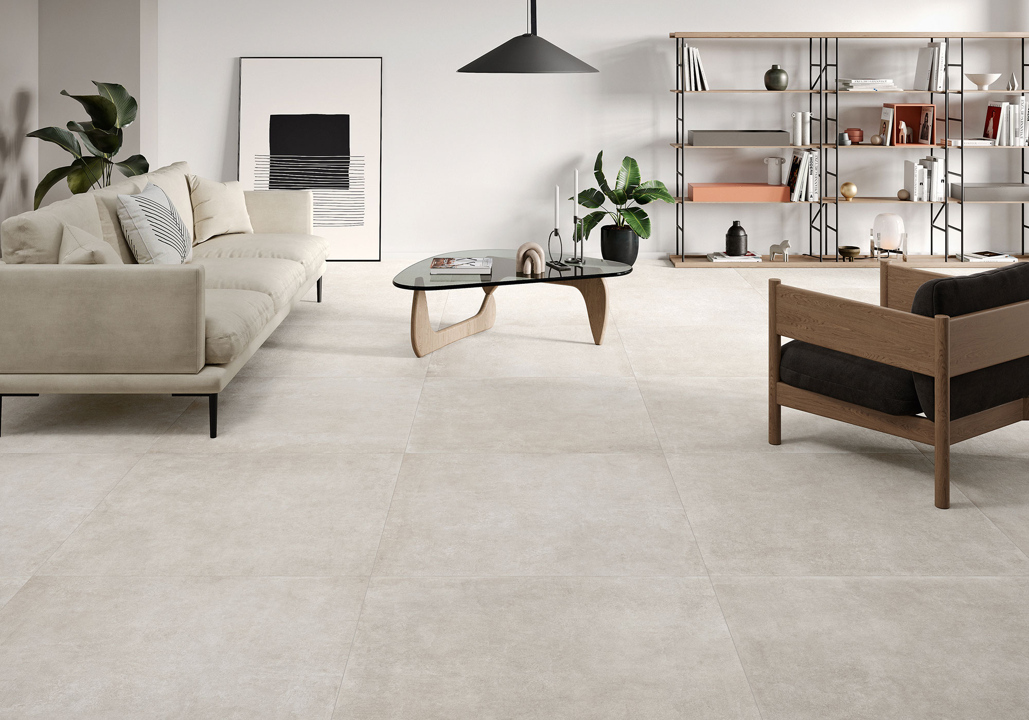 AMB-BONN-WHITE-100X100-MATE Salón minimalista con grandes azulejos cerámicos beige claro, sofá y mesa baja